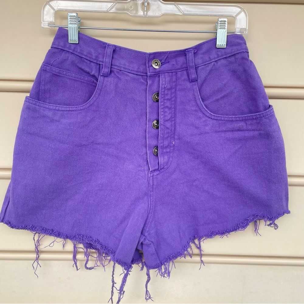 Vintage Bill Blass High Button Waist Purple Denim Distressed Shorts Size 10